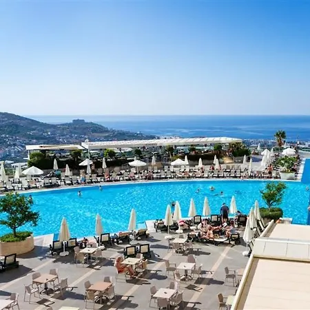 Goldcity Main Building 2 Bedrooms With Free Aquapark ألانيا
