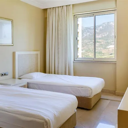 Goldcity Main Building 2 Bedrooms With Free Aquapark شقة